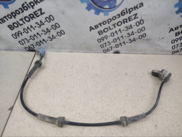 Датчик АБС (ABS) задний, левый 479018H300 NISSAN
