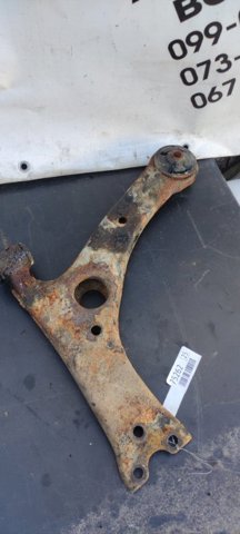 TOYOTA 4806905070 Рычаг передней подвески нижний левый в наличии Николаев