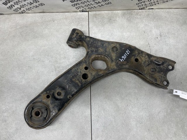 4806905080 TOYOTA Рычаг передней подвески нижний левый купить в Киев
