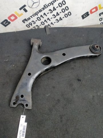 Рычаг передний нижний левый 4806942040 TOYOTA