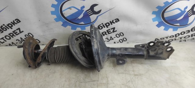 Стойка передняя правая 4851049805 TOYOTA