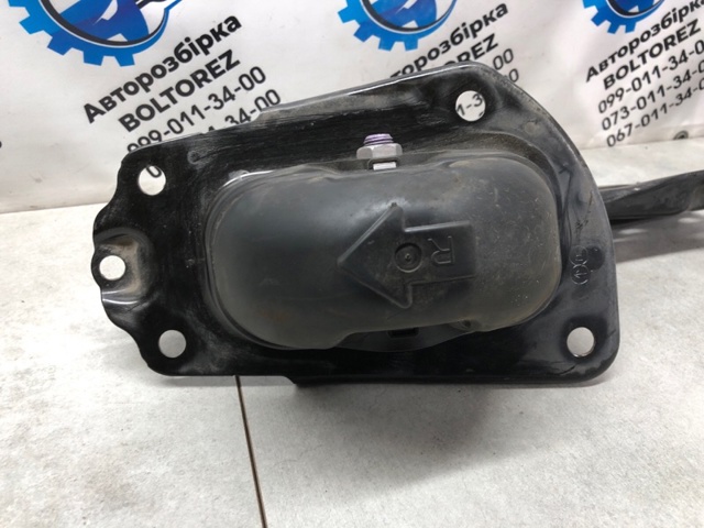 4876006310 TOYOTA Рычаг (тяга) задней подвески продольный нижний правый купить в Киев