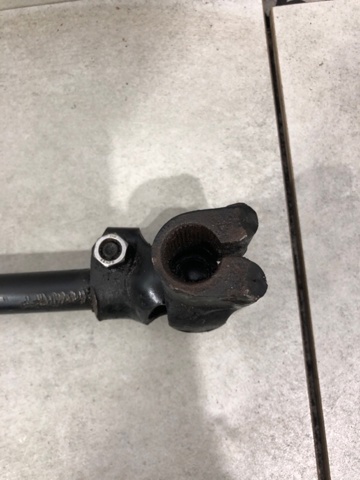 Вал рулевой колонки, верхний 488221CA0B NISSAN
