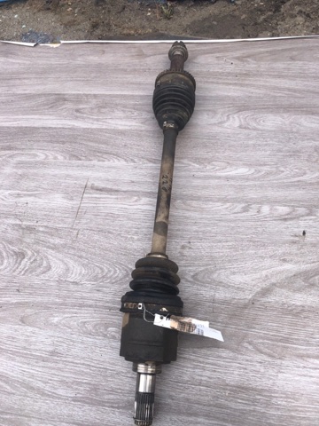 HYUNDAI 495012L010 Полуось (привод) передняя левая в наличии Украина