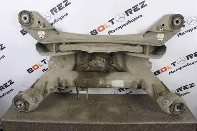 Механизм управления задней оси Ауди А8 D3