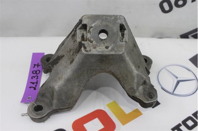 4F0199307M VAG Кронштейн подушки (опоры) двигателя левой купить в Житомир