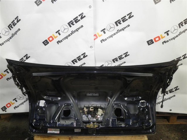 4F5827023F Крышка багажника купить Ирпень