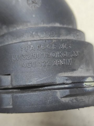 VAG 4G0122101B Шланг (патрубок) радиатора охлаждения верхний в наличии Кривой Рог