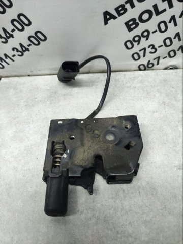 4G0823509C Замок капота купить Киев