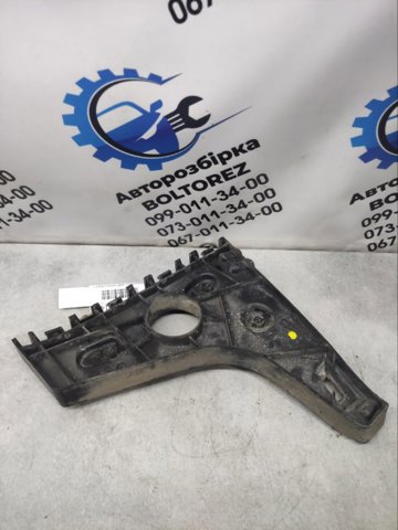 Правый кронштейн заднего бампера 4G8807454 VAG