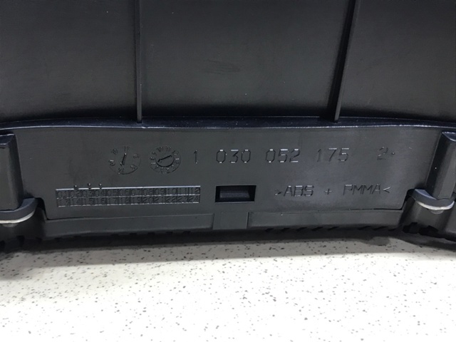 4G8920985 Приборная доска (щиток приборов) купить Чернигов