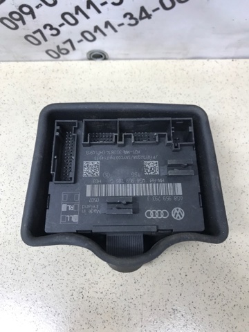 4G8959793J Блок комфорта передней двери купить Чернигов