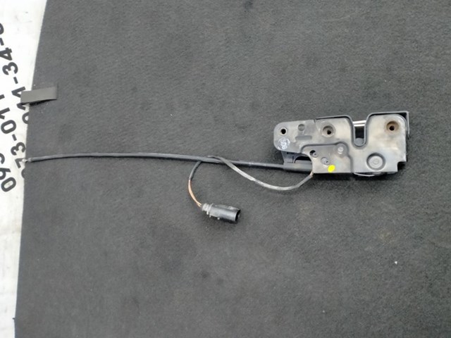 Замок крышки капота 4L0823509 VAG
