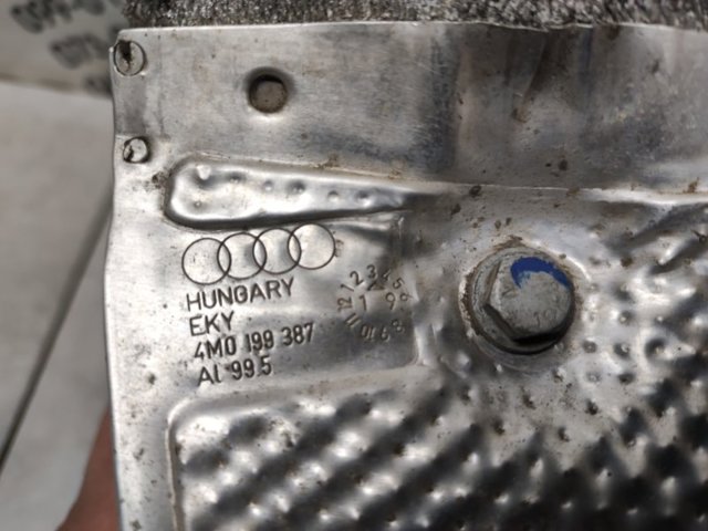 VAG 4M0199307AF Кронштейн подушки (опоры) двигателя левой в наличии Львов
