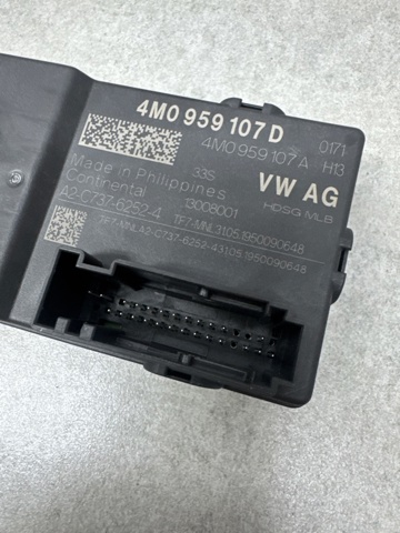 VAG 4M0959107D в наличии Киев