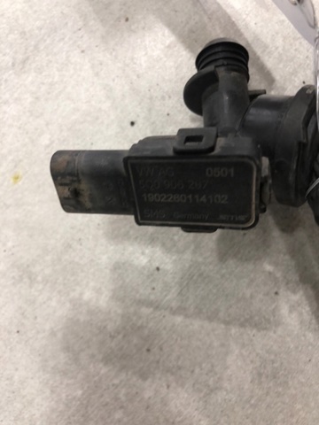 4M1611931E VAG Трубка вакуумного усилителя тормозов купить в Хмельницкий