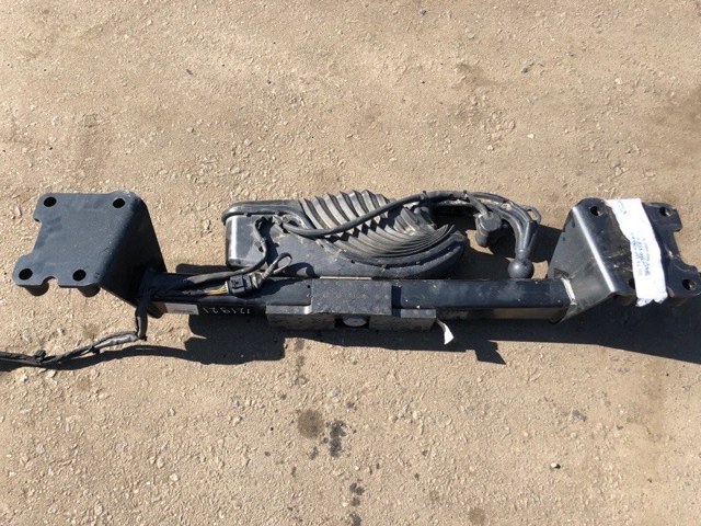 4M8803881C купить Кривой Рог
