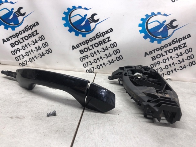 Ручка правой передней двери 4M8837206B VAG