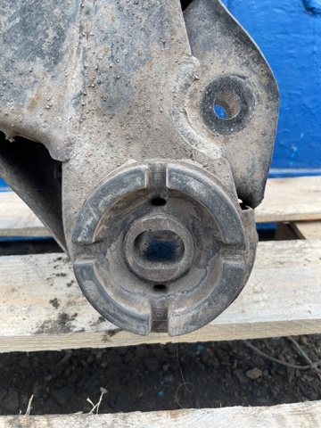 5110048040 TOYOTA Балка передней подвески (подрамник) купить в Ужгород