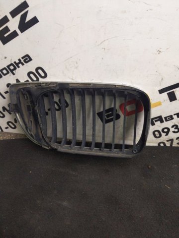 511370305490 BMW Решетка радиатора правая купить в Сумы