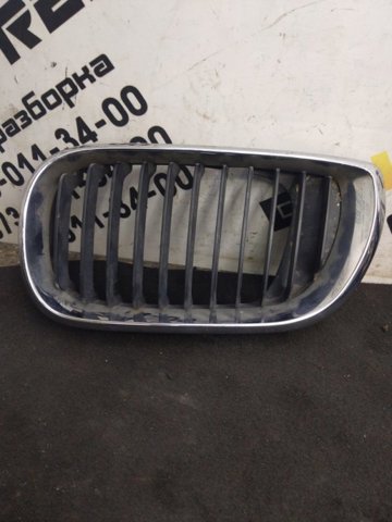 Решетка радиатора правая 511370305490 BMW