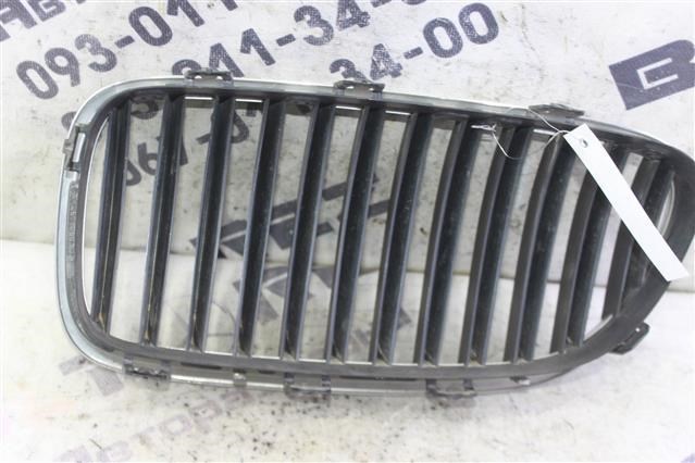 51137200728 BMW Решетка радиатора правая купить в Николаев