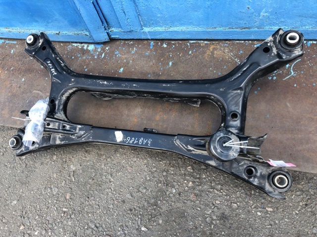 TOYOTA 5120606130 Подрамник задний в наличии Черкассы