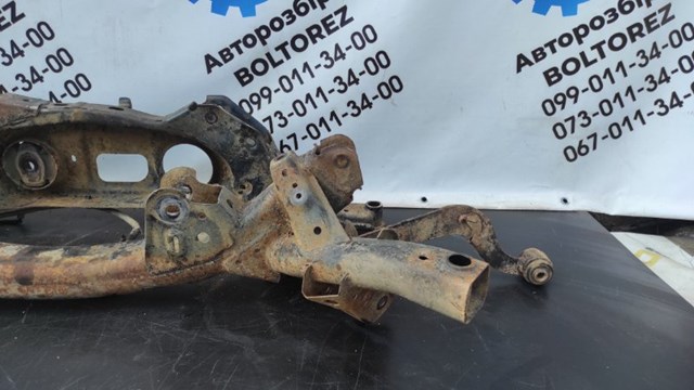 Крабобалка задней подвески 5120642050 TOYOTA