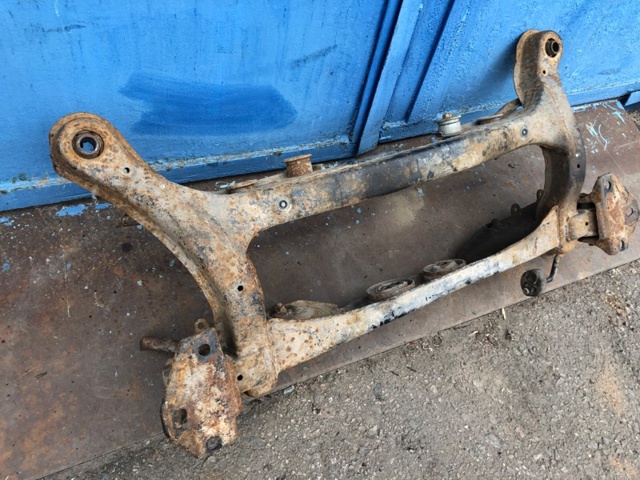 5120648040 TOYOTA Балка задней подвески (подрамник) купить в Житомир