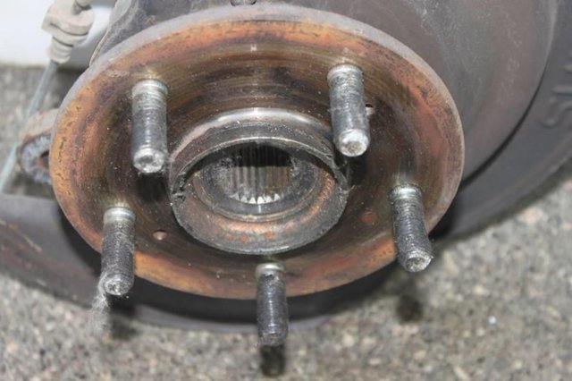 51216SWAA00 HONDA Цапфа (поворотный кулак) передний левый купить в Кривой Рог
