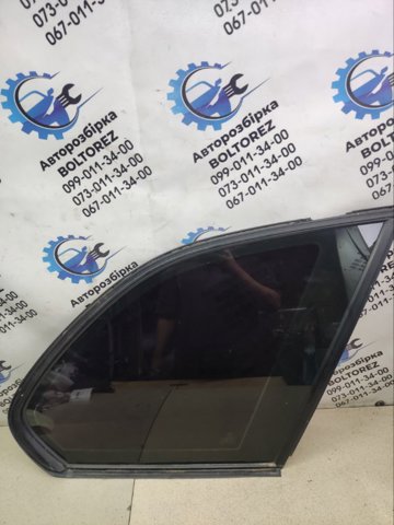 Стекло кузова/багажного отсека, правое 51368402619 BMW