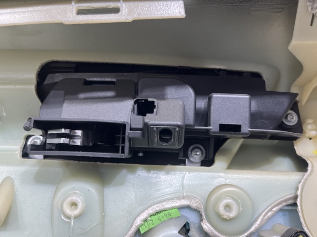 51426974298 BMW Ручка двери задней внутренняя правая купить в Черкассы