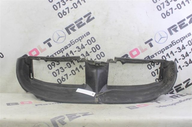 Дефлектор радиатора верхний 51717134099 BMW