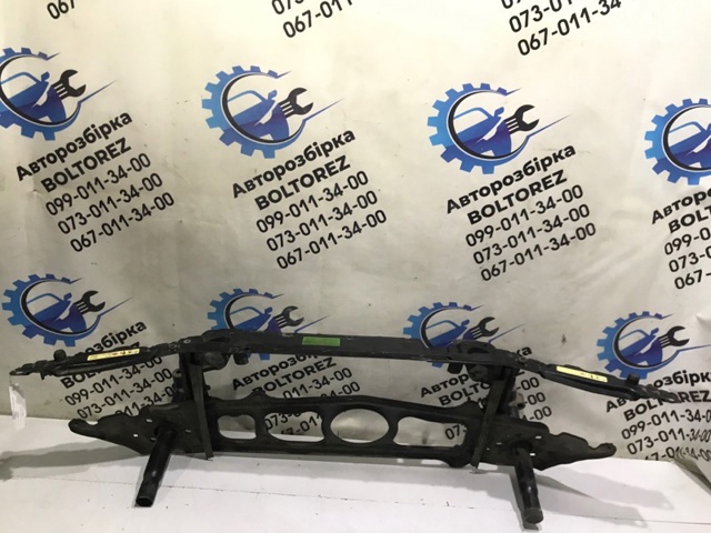 51718159610 BMW Рамка радиатора купить в Киев