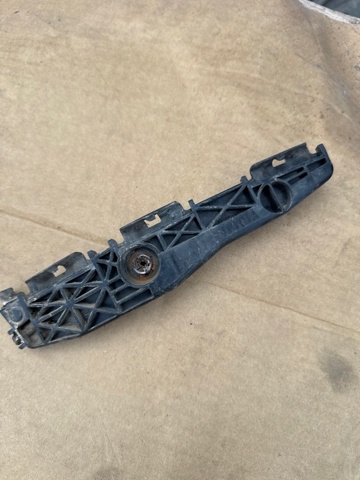 5215642031 TOYOTA Кронштейн бампера заднего внешний левый купить в Черновцы