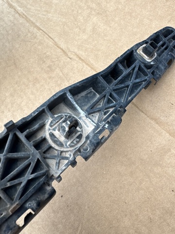 TOYOTA 5215642031 Кронштейн бампера заднего внешний левый в наличии Сумы