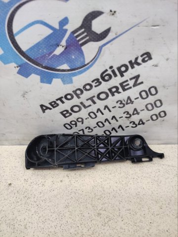 Левое крепление переднего бампера 5253642020 TOYOTA