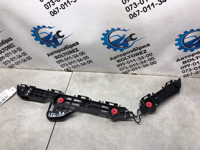 TOYOTA 5257606160 Кронштейн бампера заднего внешний левый в наличии Николаев