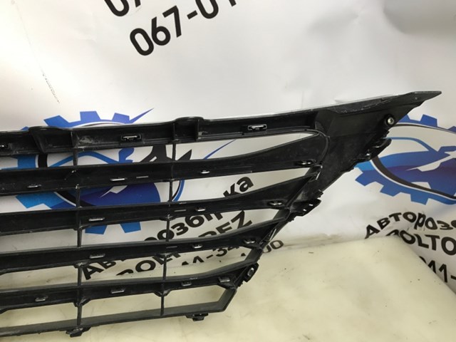 TOYOTA 5310160521 Решетка радиатора в наличии Черкассы