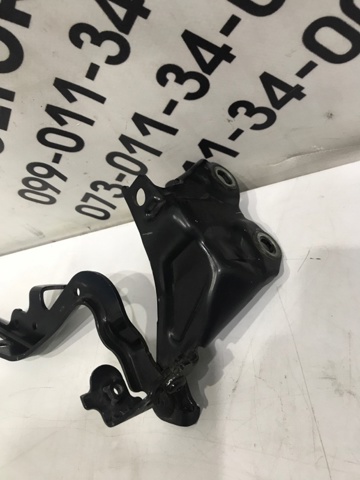 TOYOTA 5342053020 Петля капота левая в наличии Львов