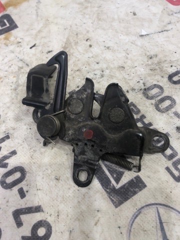 Замок крышки капота 5351042060 TOYOTA