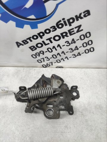 Замок крышки капота 5351042070 TOYOTA