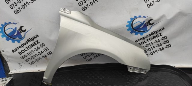Переднее правое крыло 5381105040 TOYOTA