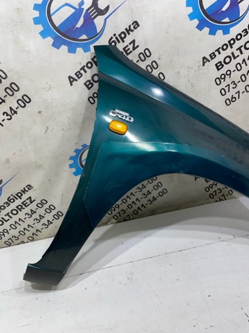 Переднее правое крыло 5381142150 TOYOTA