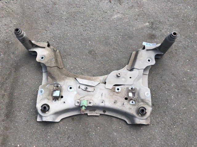 Балка передней подвески 544015243R RENAULT