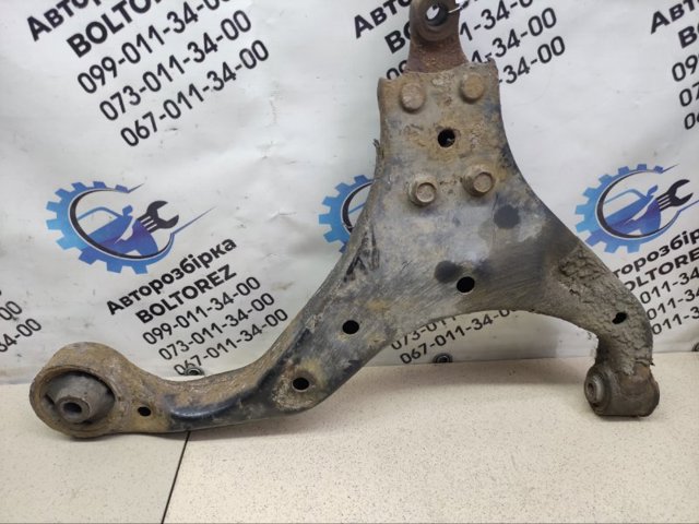 Передний нижний рычаг Hyundai Tucson 1