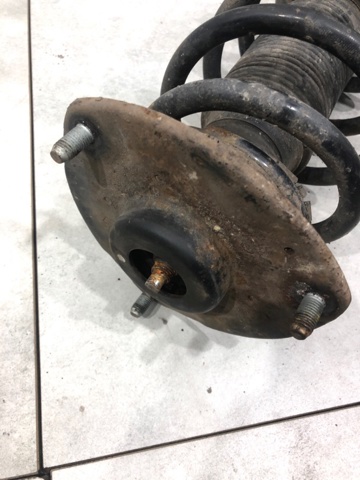 546502P100 HYUNDAI Амортизатор передний левый купить в Киев