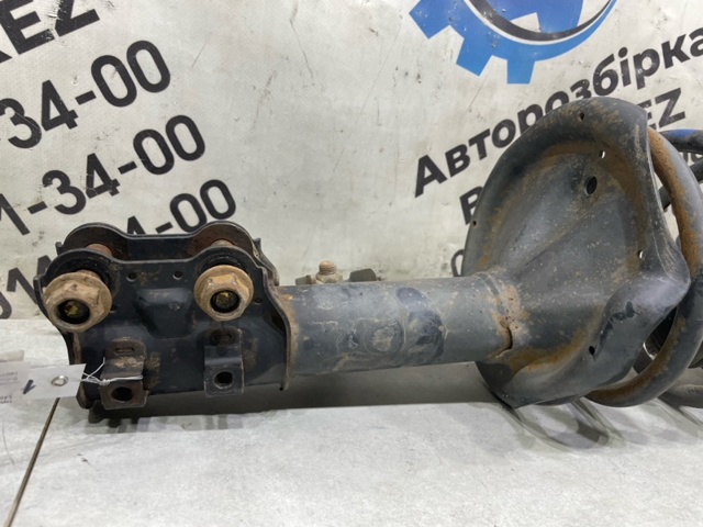 HYUNDAI 546612H000 Амортизатор передний правый в наличии Черновцы