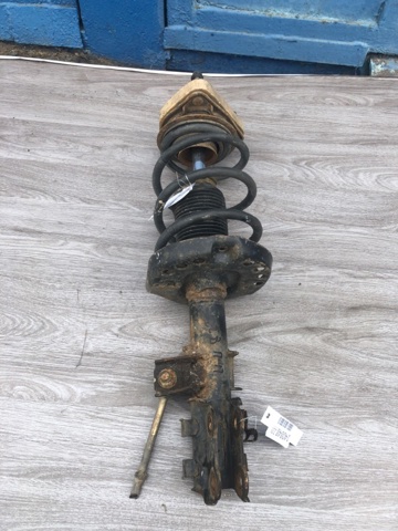 Амортизатор подвески передний правый 546612R400 HYUNDAI