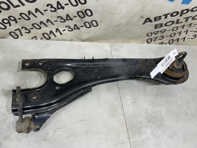 HYUNDAI 552702H000 Рычаг (тяга) задней подвески продольный нижний левый в наличии Кривой Рог